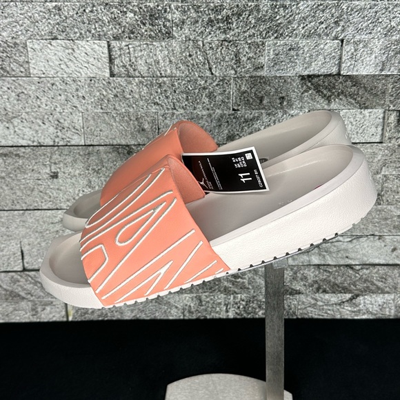Jordan Nola Slides - NEW - WMNS11 - Picture 11 of 11